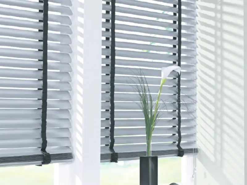 Aluminum Venetian blinds in Qatar