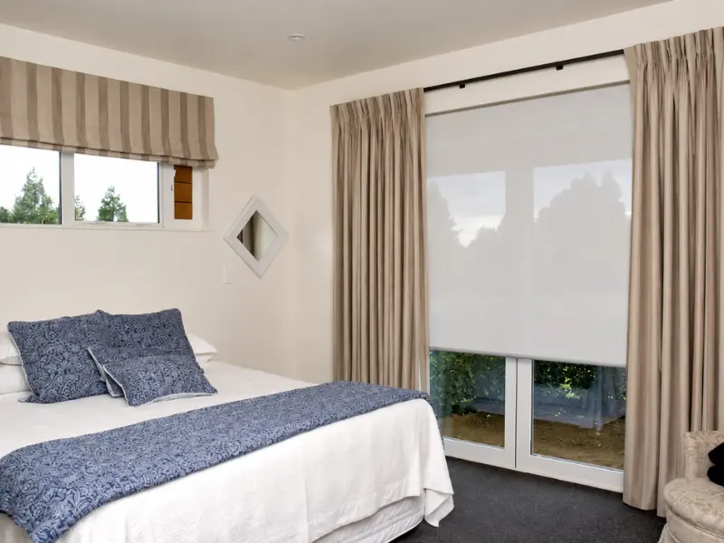 Bedroom curtains in Qatar